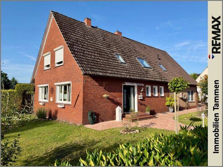 * Ein-/Zweifamilienhaus * Sehr modern & sehr gepflegt * hochwertige Einbauküchen * eigener Pool *, 26810 Westoverledingen