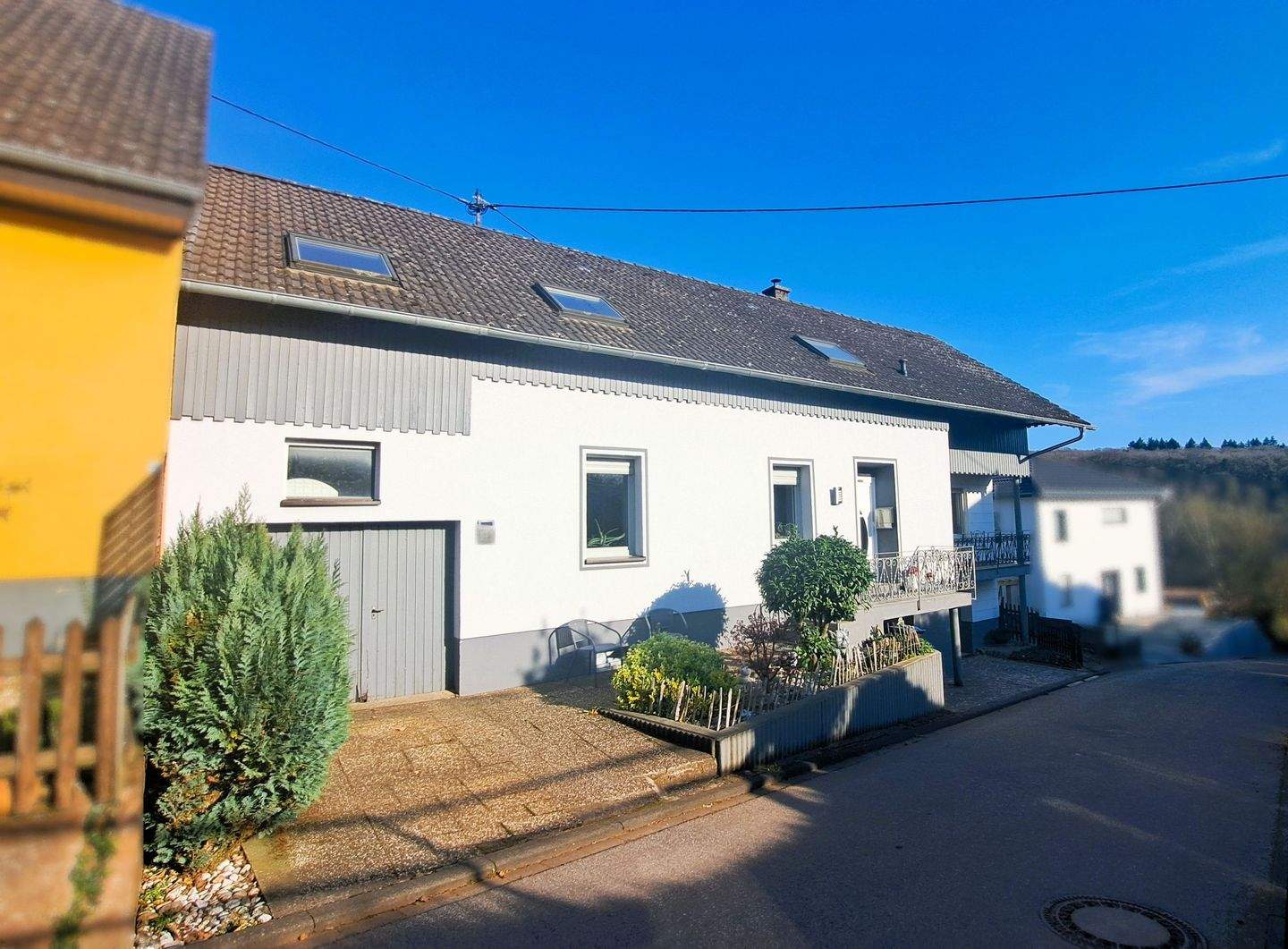 **WILLKOMMEN IN IHREM NEUEN LEBENSMITTELPUNKT**, 54441 Kastel-Staadt