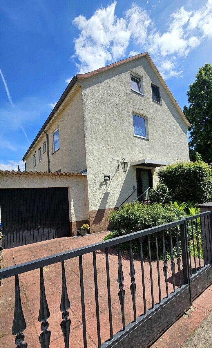 Hauptstadtmakler-Dreifamilienhaus mit bezugsfreier Wohnung in Top-Lage, 13509 Berlin (Reinickendorf)