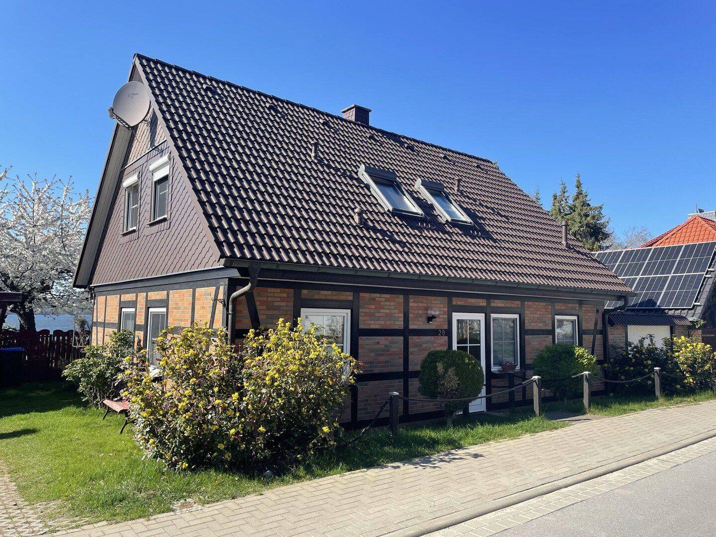 Idyllisches Haus am See mit Bootsanleger, 17094 Burg Stargard