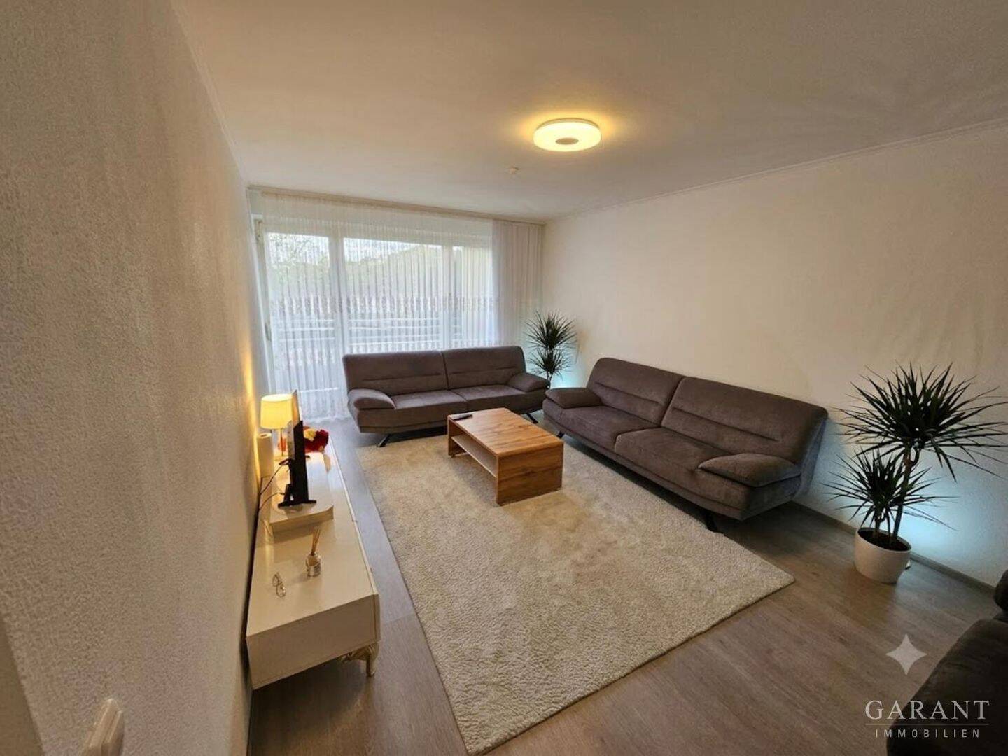 Renovierte 3 Zimmer-Wohnung in attraktiver Lage von Augsburg-Hochfeld, 86159 Augsburg (Antonsviertel Hochfeld Innenstadt Universitätsviertel)