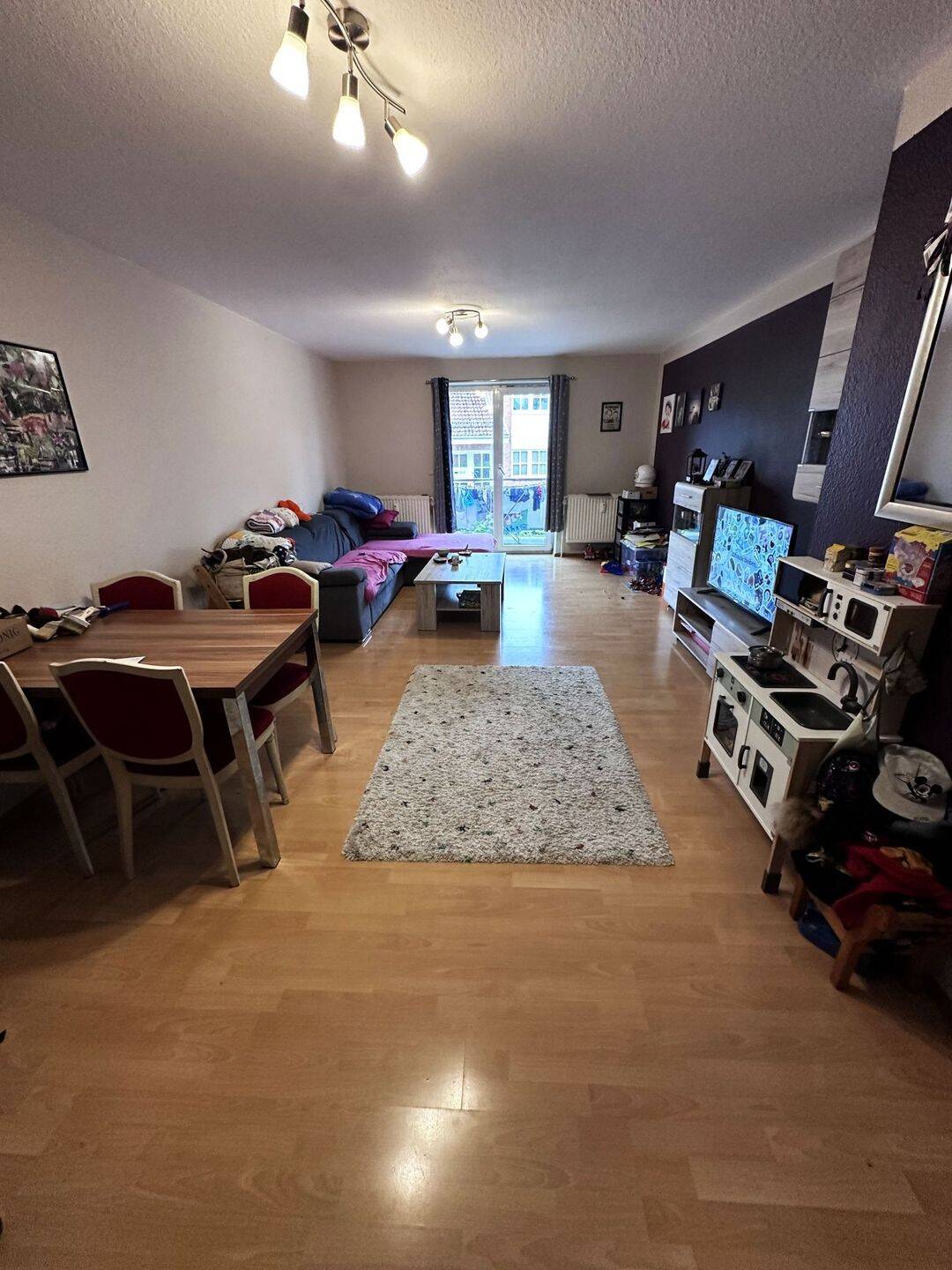 Gepflegte 3-Zimmer-Wohnung mit Balkon und Stellplatz in zentraler Lage – Niebüll, Tor nach Sylt, 25899 Niebüll