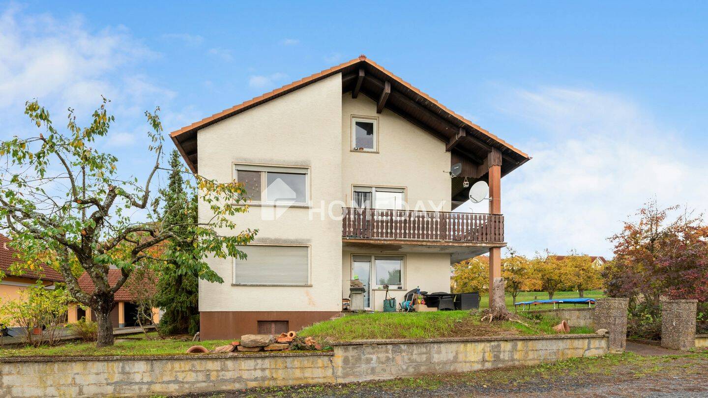 Vollvermietetes MFH mit 3 Wohneinheiten in ruhiger Lage von Oberelsbach-Weisbach, 97656 Oberelsbach