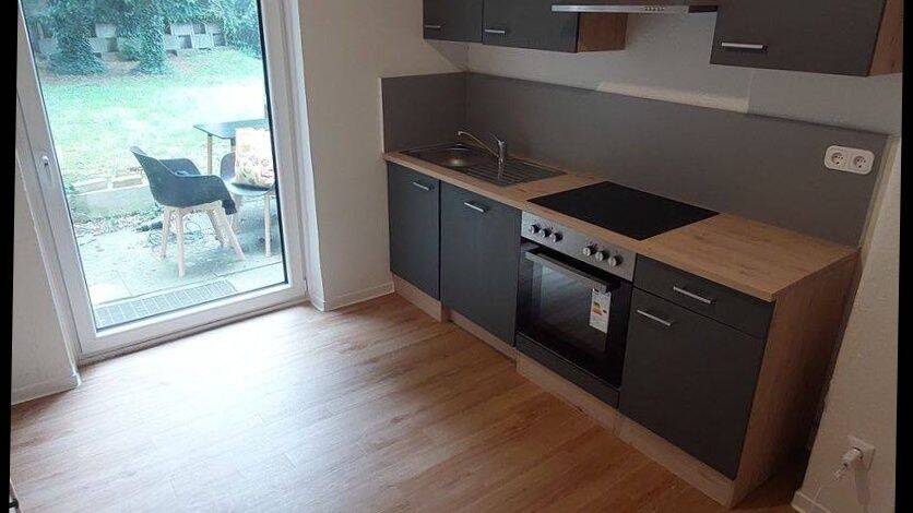 Souterrainwohnung Harburg zentral mit Terrasse in Mehrfamilienhaus mit 7 Wohneinheiten, 21073 Hamburg (Harburg Eißendorf Heimfeld Wilstorf)
