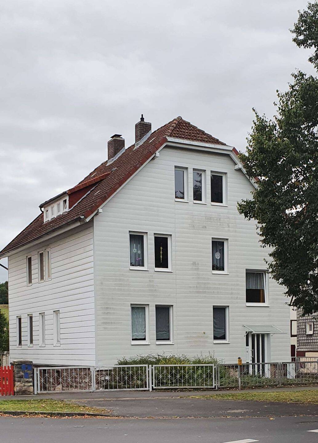 Helle und modernisierte 4-Zimmerwohnung mit Südbalkon in Rosdorf, 37124 Rosdorf