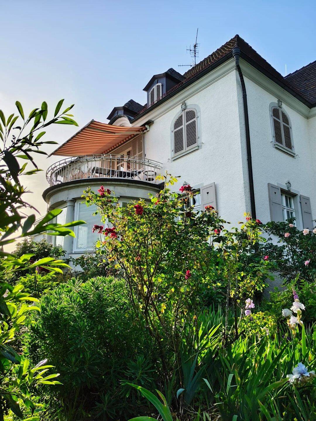 Außergewöhnliche 4-Zimmer-Wohnung mit besonderem Charakter in Gartenstadt-Villa, 79639 Grenzach-Wyhlen