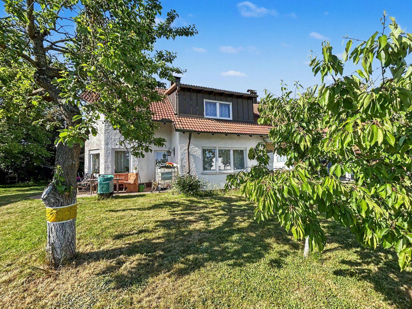 Wunderschönes Haus mit großem Garten & Garage in Burgoberbach, 91595 Burgoberbach