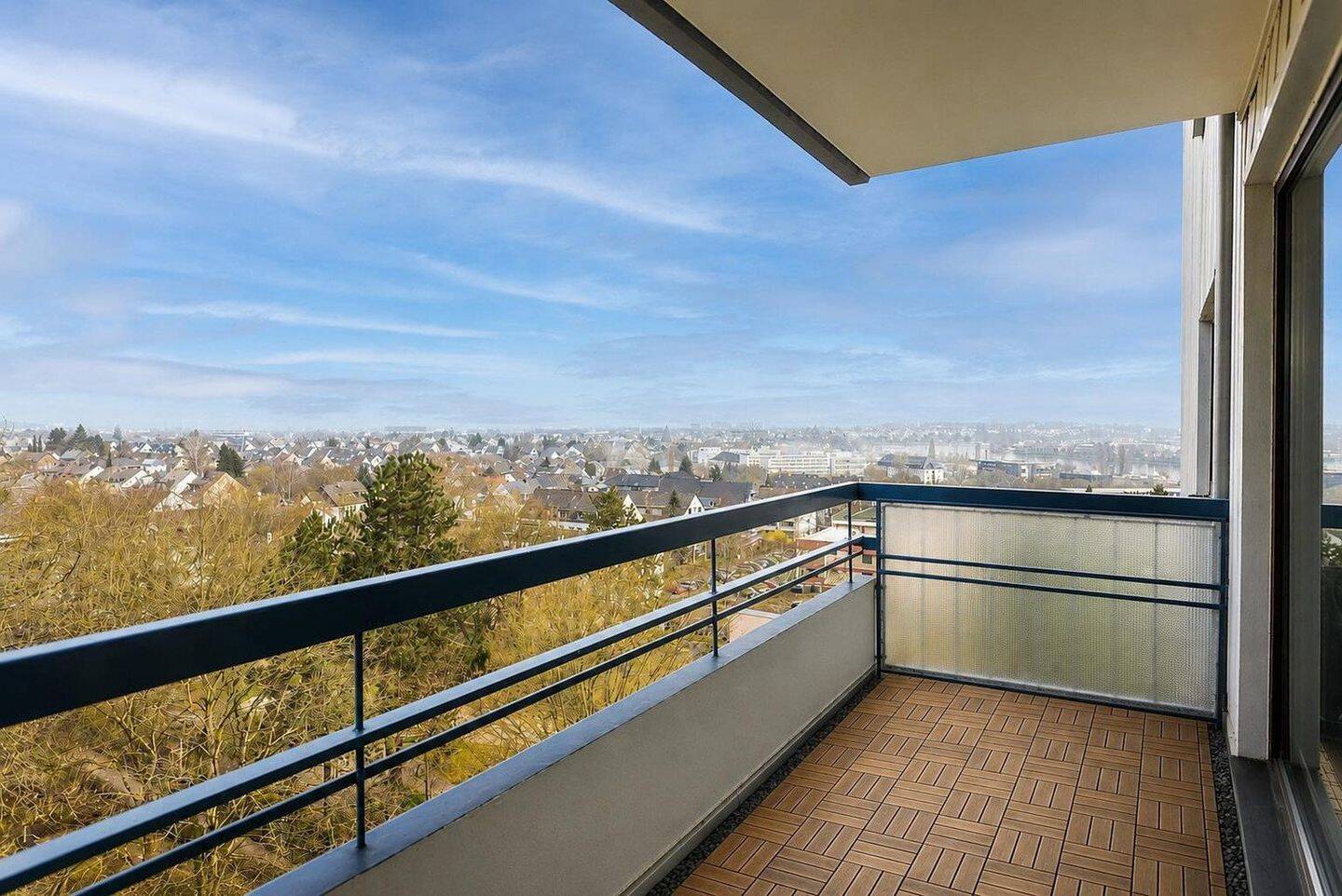 Gepflegte 3-Zimmer-Wohnung mit Balkon, Aufzug und Tiefgarage in Koblenz-Metternich – provisionsfrei, 56072 Koblenz (Güls Metternich Rübenach)