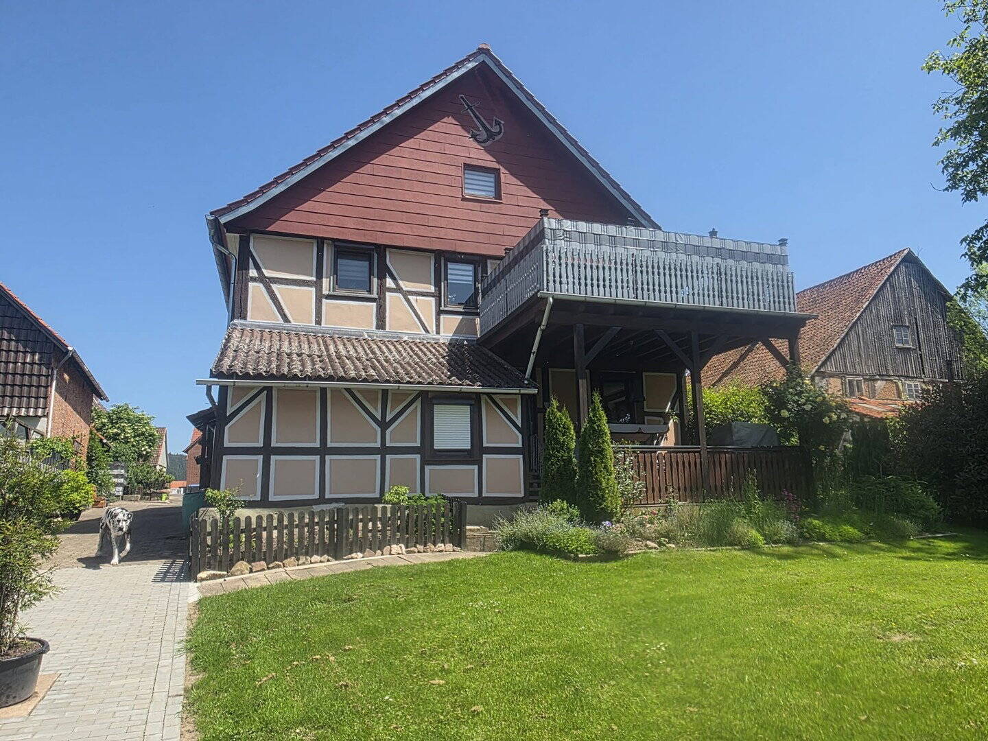 PROVISIONSFREI – Charmantes Zweifamilienhaus mit traumhaften Ausblick und vielseitigem Grundstück, 34346 Hann. Münden