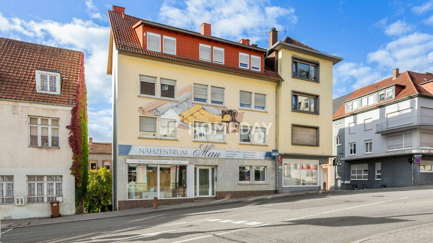 Attraktives Mehrfamilienhaus mit Gewerbe, PV-Anlage und Garagen in zentraler Lage von Pirmasens, 66953 Pirmasens (Innenstadt)