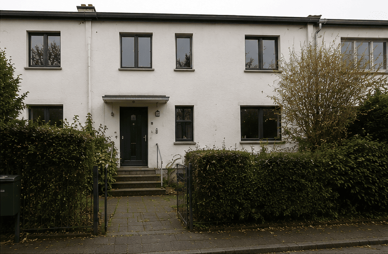 Seltenes Reihenhaus in der Bauhaus-Siedlung Lokstedt mit großem Garten und Vollkeller, 22529 Hamburg (Hamburg-Nord)