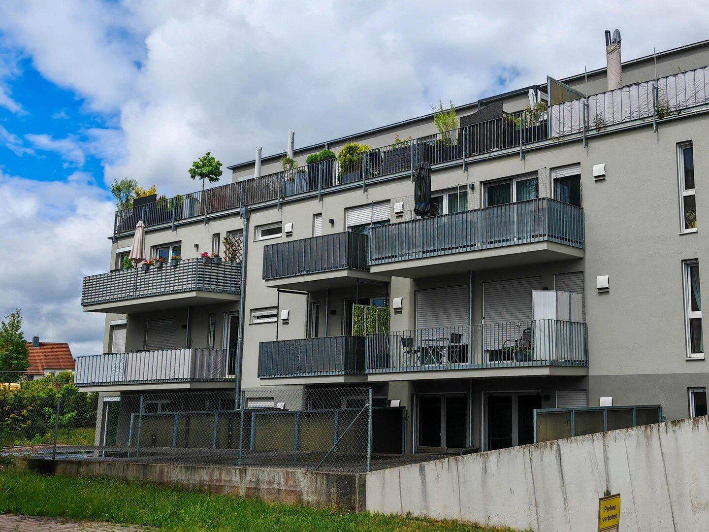 Modernes Wohnen in Burglengenfeld: 2-Zimmer-Wohnung mit EBK und Balkon, 93133 Burglengenfeld