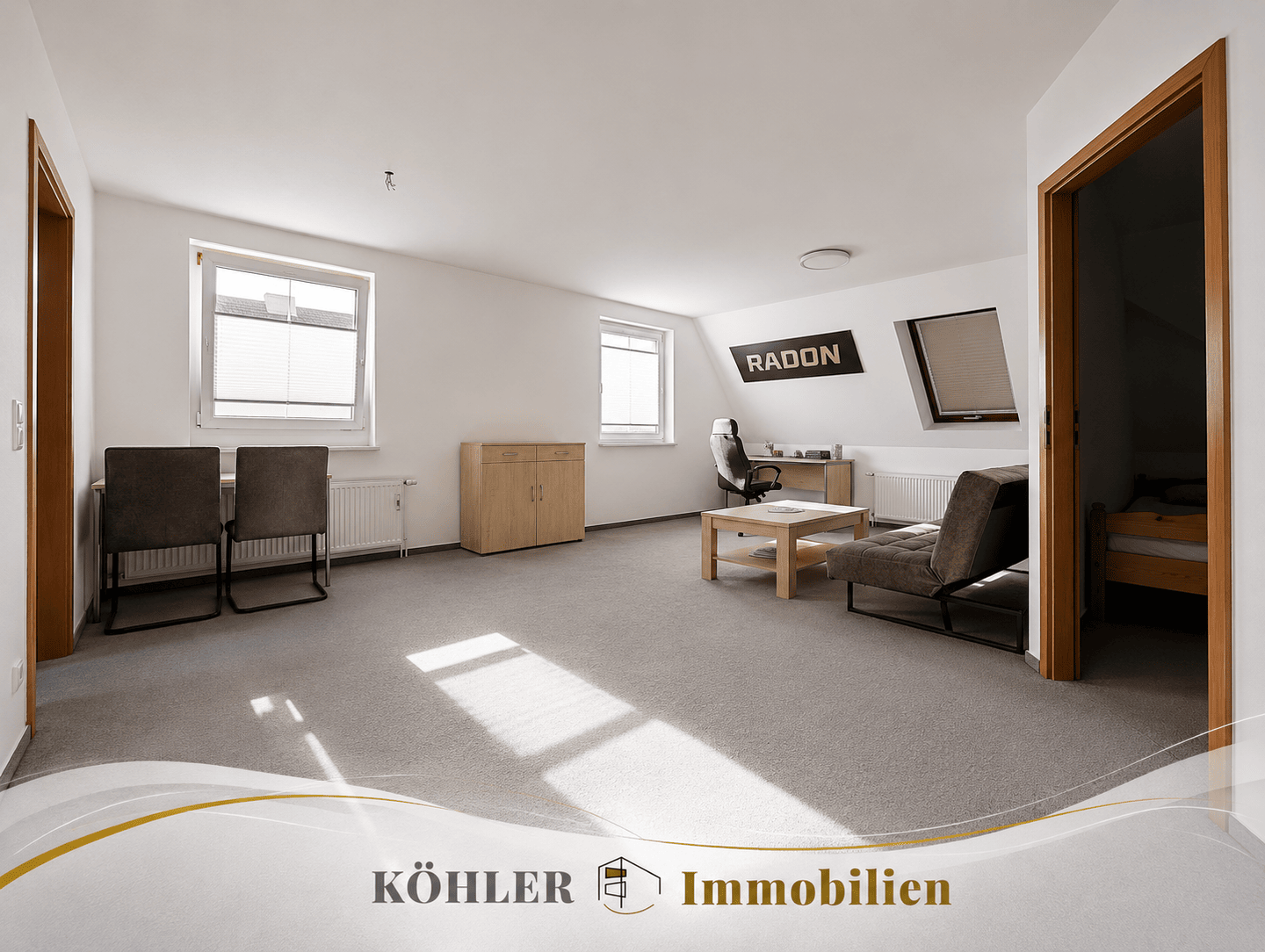 Gemütliche Dachgeschosswohnung – teilweise möbliert & inklusive individueller Einbauküche, 2727 Ebersbach-Neugersdorf