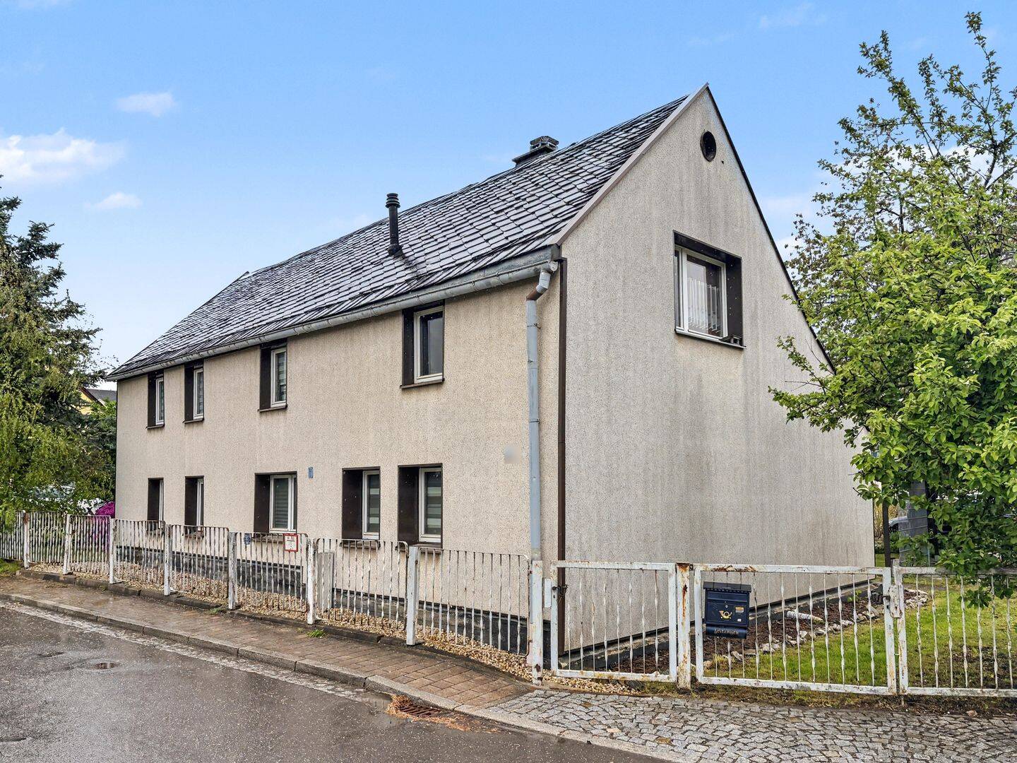 Einfamilienhaus in zentraler Lage von Rodewisch – der Anfang ist gemacht, jetzt sind Sie dran!, 8228 Rodewisch