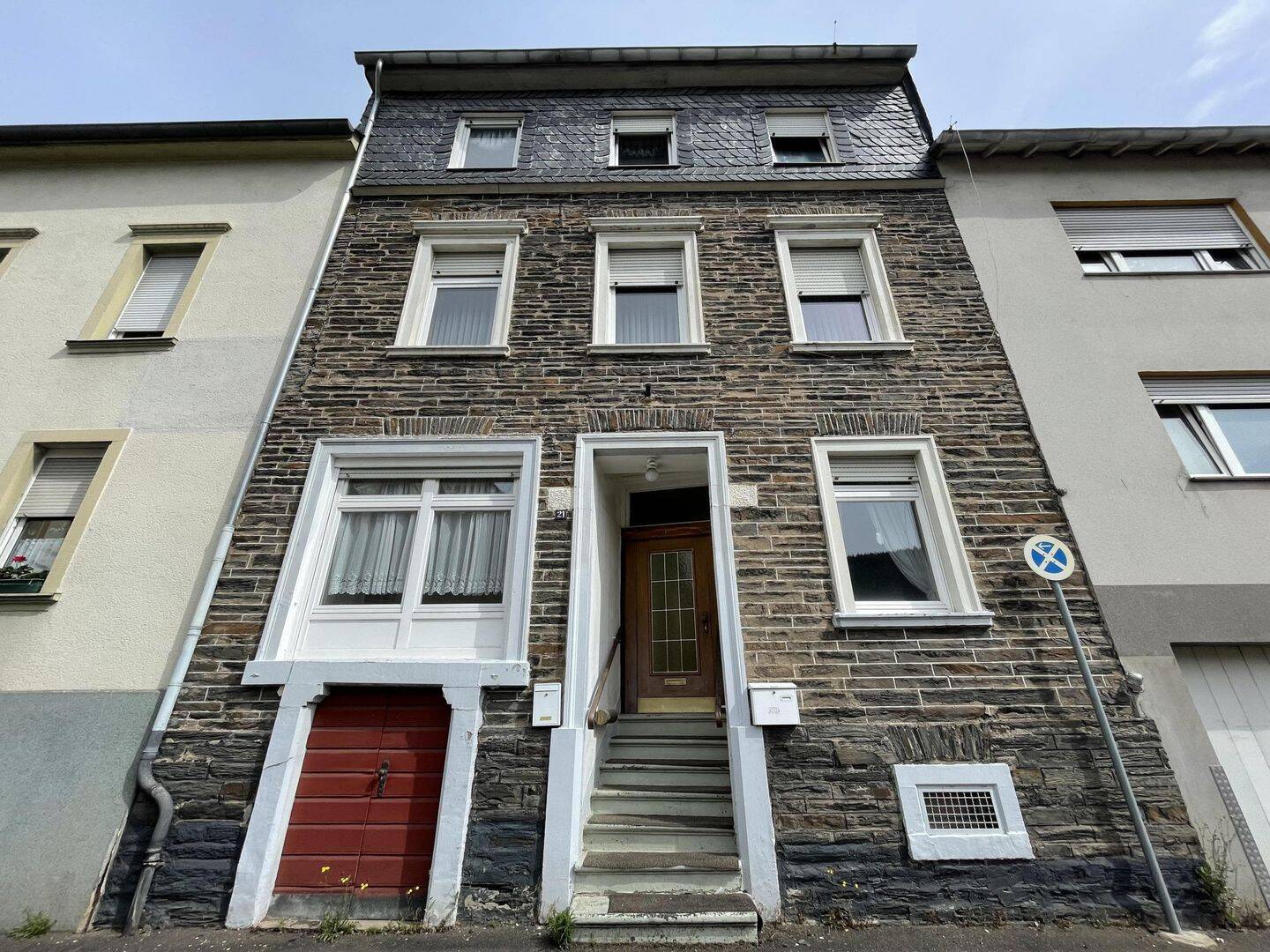 Modernisierungsbedürftiges Mehrfamilienhaus in gefragter Ortslage, 56841 Traben-Trarbach