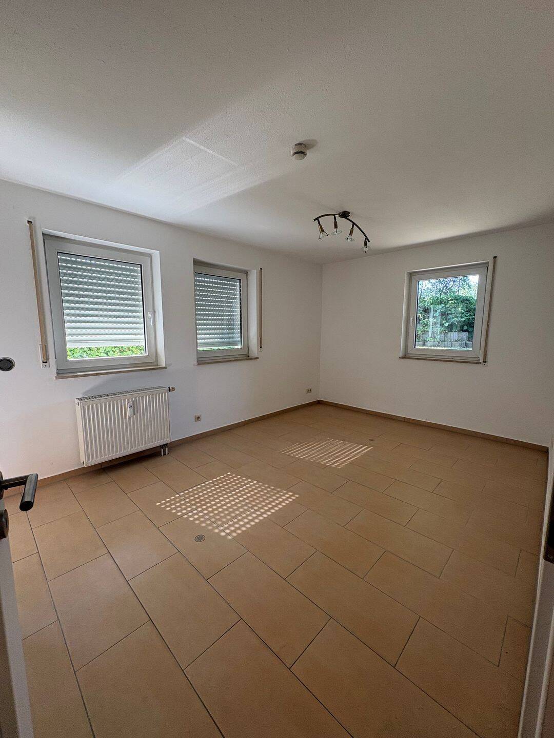 !RESERVIERT! Helle und gepflegte 1-Zimmerwohnung in ruhiger Lage, 90427 Nürnberg
