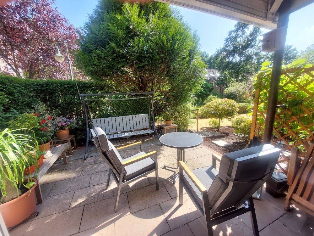 Schöne Eigentumswohnung mit Terrasse und kleinem Gartenanteil am Schloßpark Elbroich, 40589 Düsseldorf