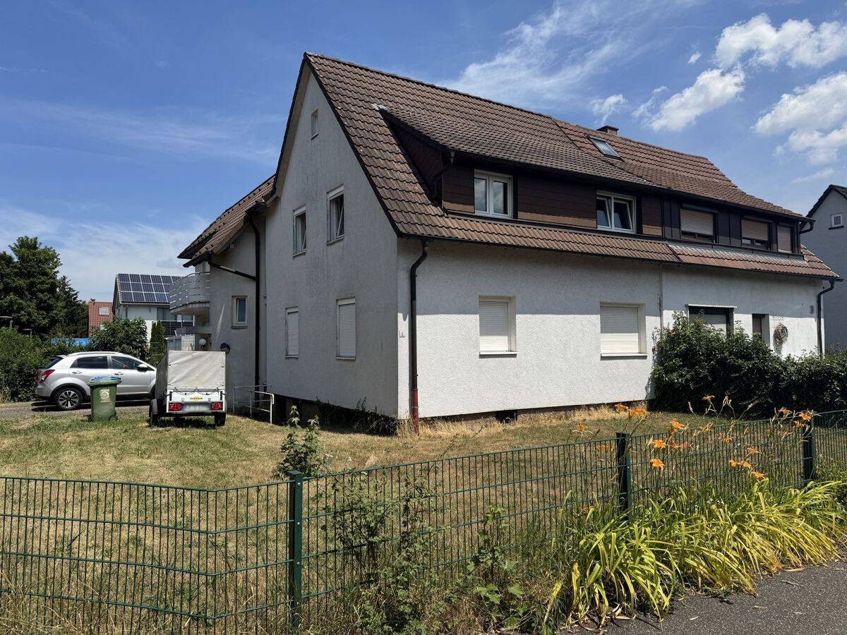 Ankommen – Gestalten – Wohlfühlen – Großzügige 5-Zimmer-Wohnung mit Balkon in Ettlingen!, 76275 Ettlingen