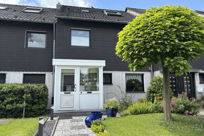 Familienfreundliches Reihenmittelhaus mit großzügigem Raumangebot in Oberdümpten, 45475 Mülheim an der Ruhr (Dümpten Mellinghofen Mitte-Ost)