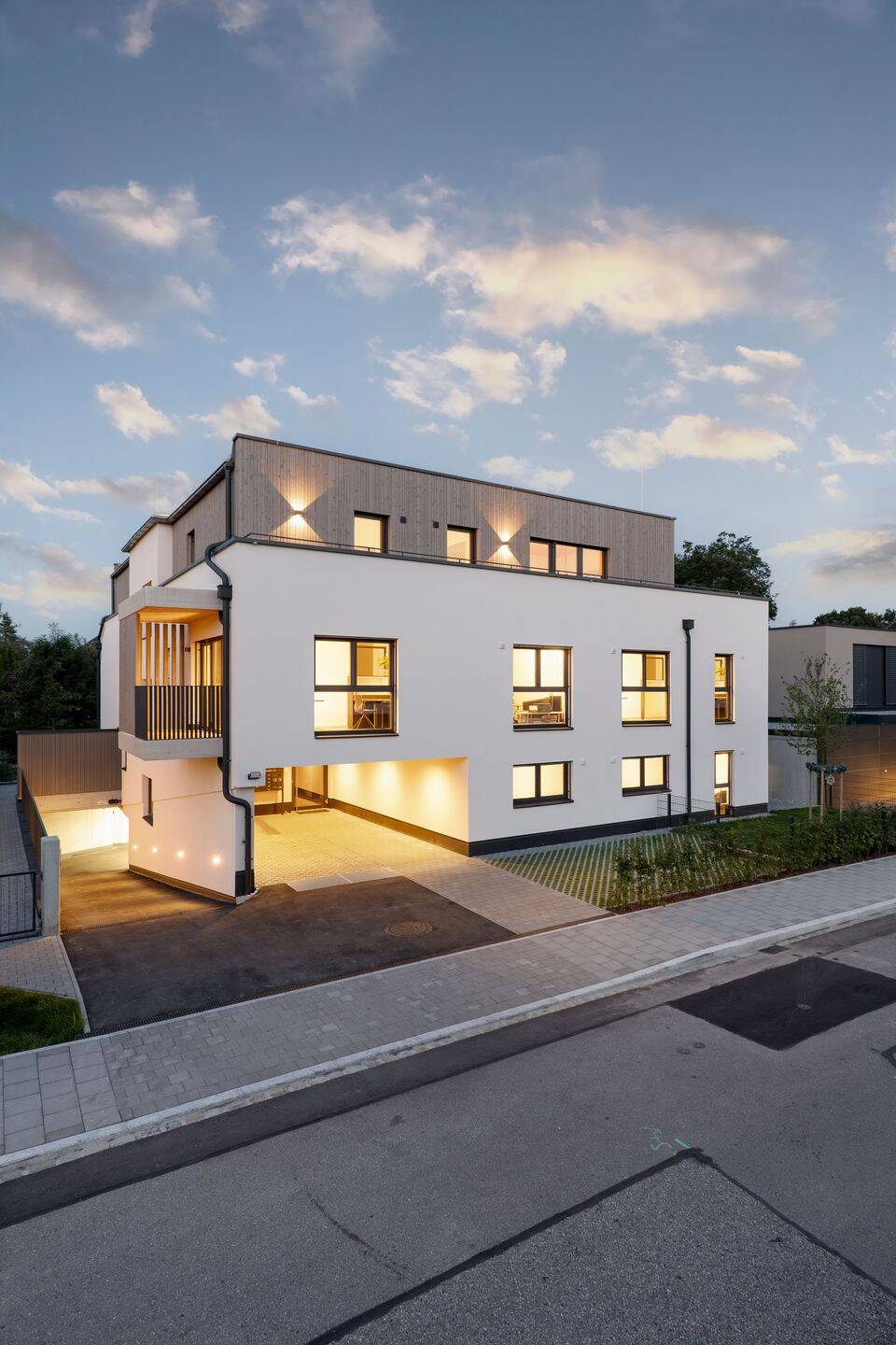 Exklusive Dachgeschosswohnung in bester Lage Rosenheims!, 83022 Rosenheim (Happing Innenstadt Ost Süd West)