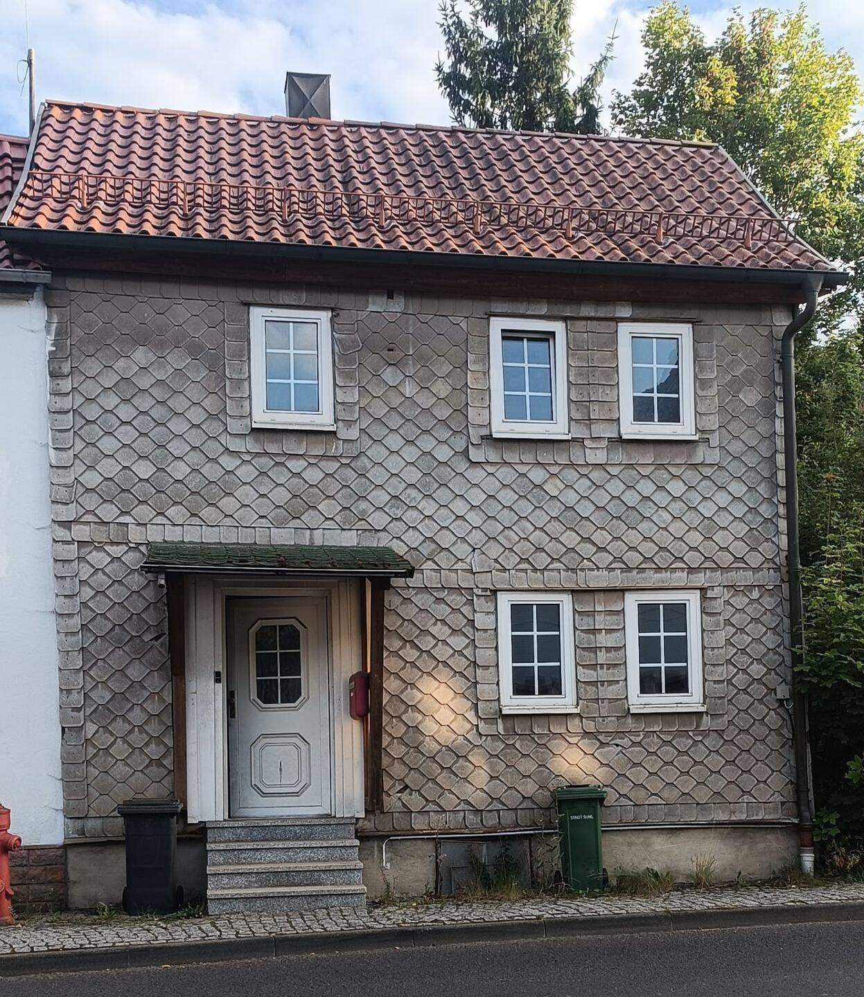 Haus, 3 Zimmer, 90 m², in Suhl, 98529 Suhl (Mäbendorf Suhl Albrechts Dietzhausen Wichtshausen)