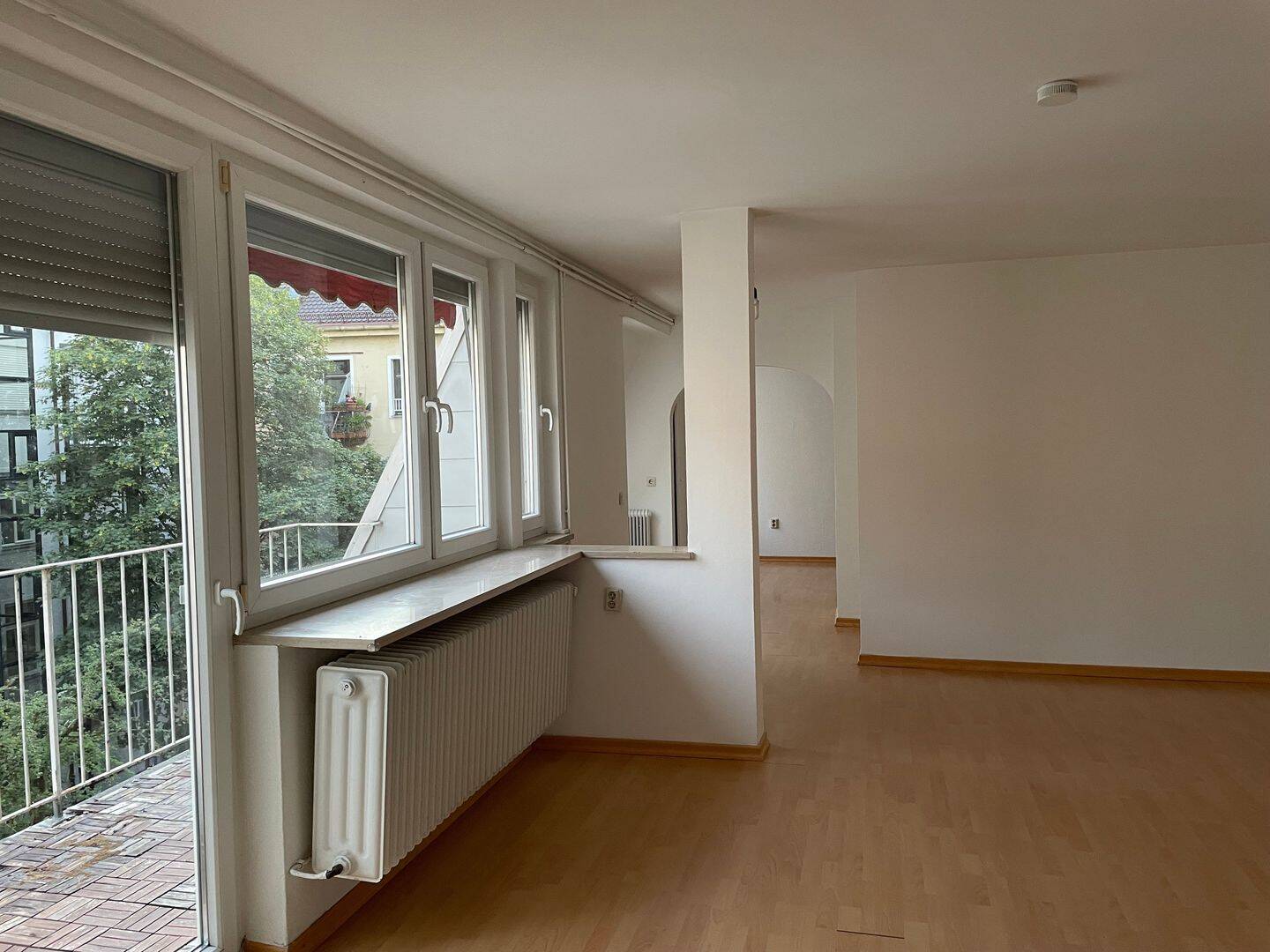 Sehr ruhige 3-Zimmer-Dachgeschoss-Wohnung in Neuhausen, 80636 München (Maxvorstadt Neuhausen-Nymphenburg)