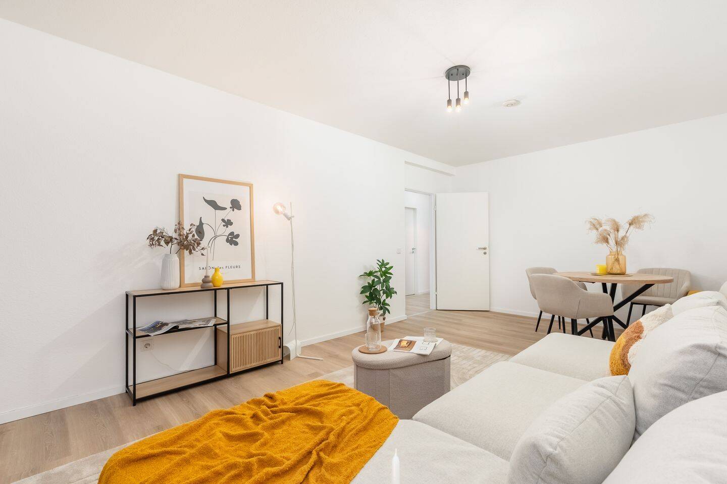 Frisch saniert & einzugsbereit | energetisch sanierte 2-Zimmer-Wohnung mit Balkon & TG, 50825 Köln (Ehrenfeld Bickendorf Neuehrenfeld Ossendorf)