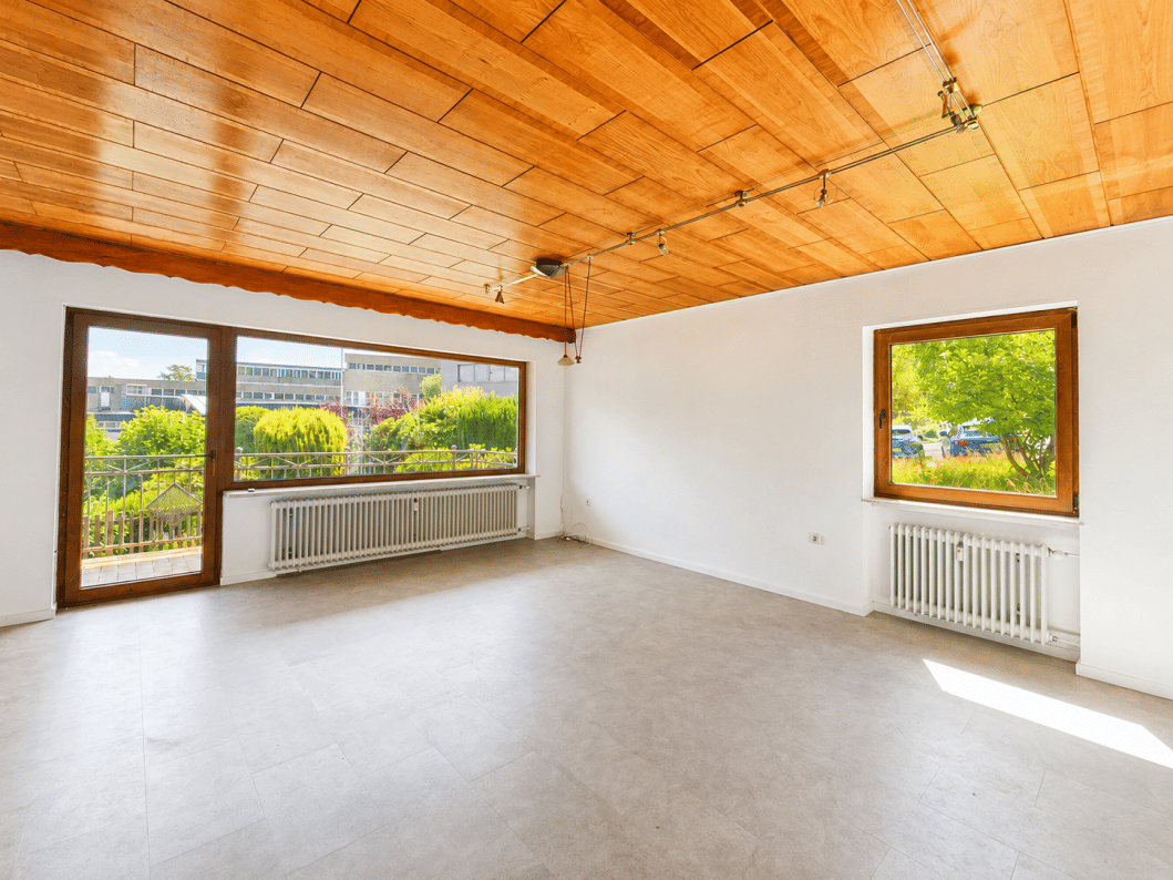 Attraktive Hochparterre-Wohnung mit Balkon, Einbauküche & eigenem Garten, 63776 Mömbris