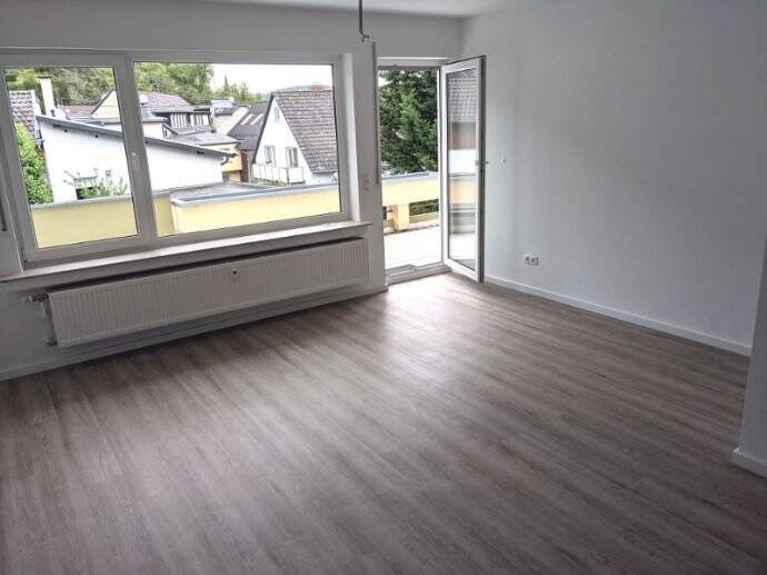 Aufwendig renovierte 2-Zimmer-Wohnung mit großem Balkon, 53498 Bad Breisig