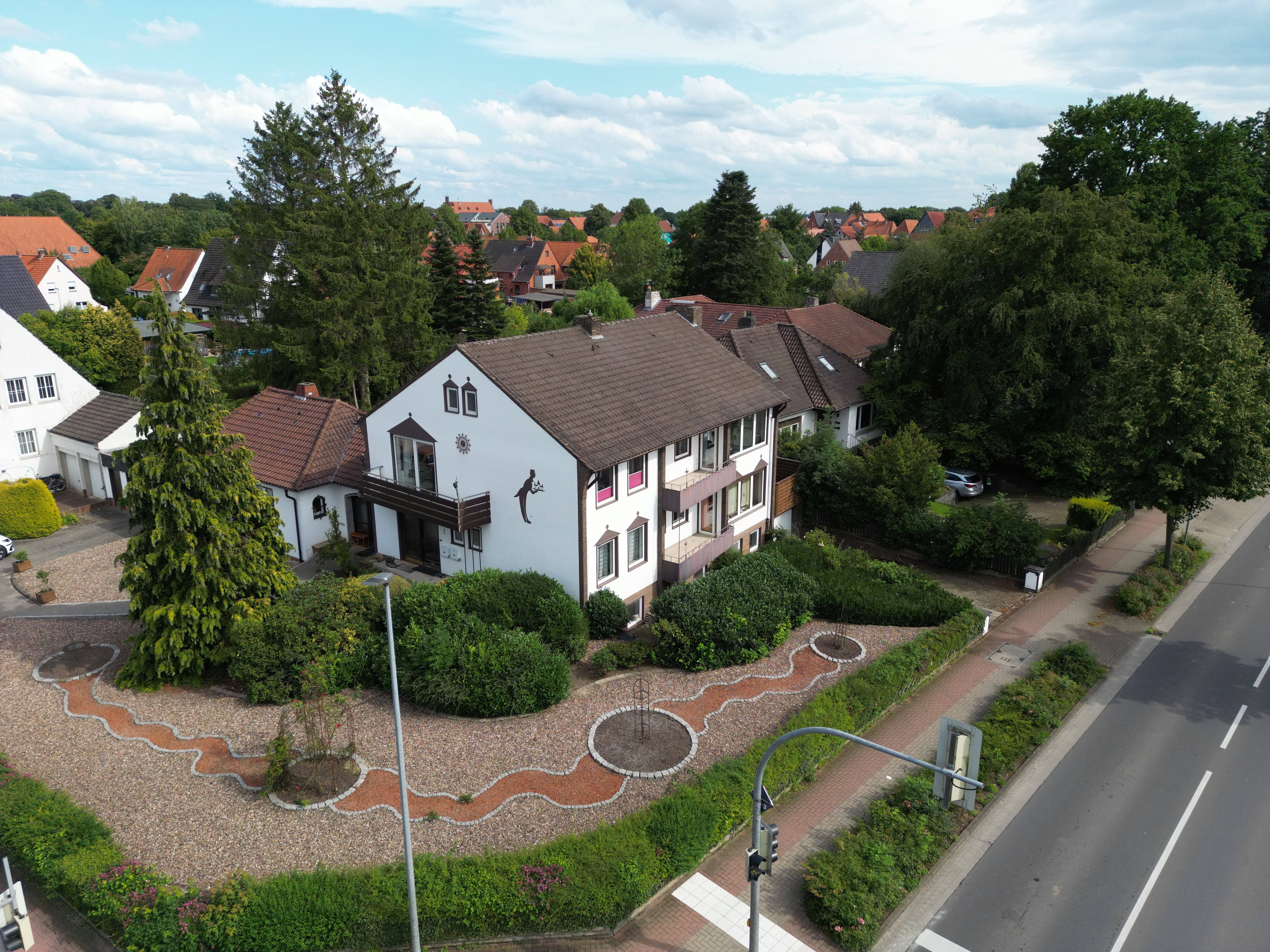 1 Villa + 1 Bungalow in Hoya/Weser zentral, großzügig, hell, saniert, seniorengerecht, 27318 Hoya