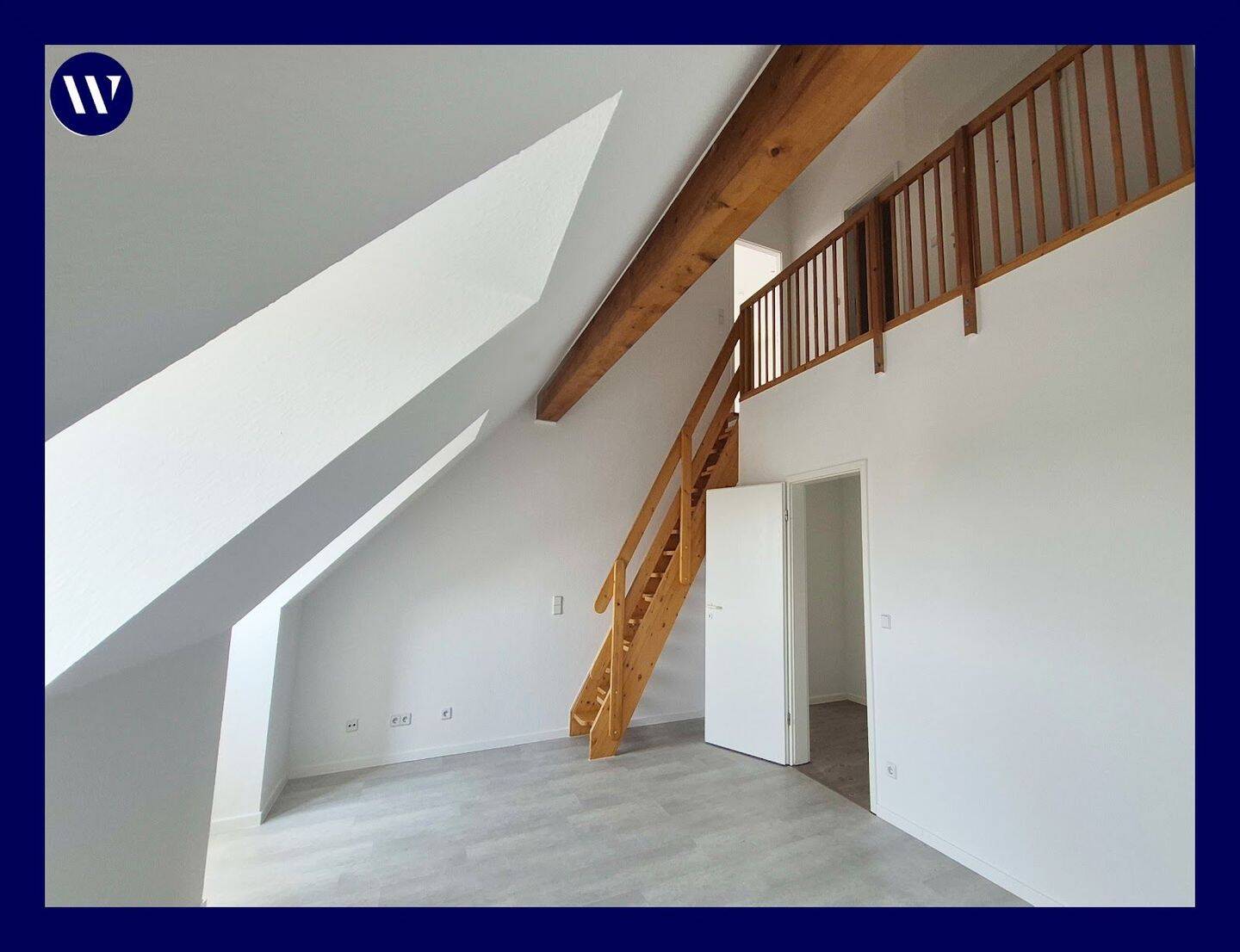 Dachgeschoss-Wohnung auf 2 Ebenen** 4 Zimmer + 2 Bäder + viel Platz, 99089 Erfurt (Altstadt Andreasvorstadt Berliner Platz Ilversgehofen Rieth)
