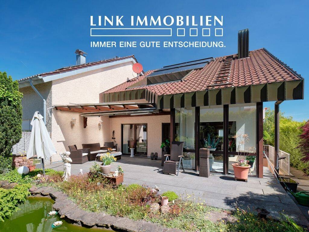 Deizisau: Exklusives Einfamilienhaus mit Indoor-Pool, Sauna, Wintergarten & traumhaftem Gartenteich, 73779 Deizisau