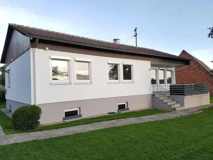 Schönes Einfamilienhaus in ruhiger Lage und toller Aussicht, 88437 Maselheim