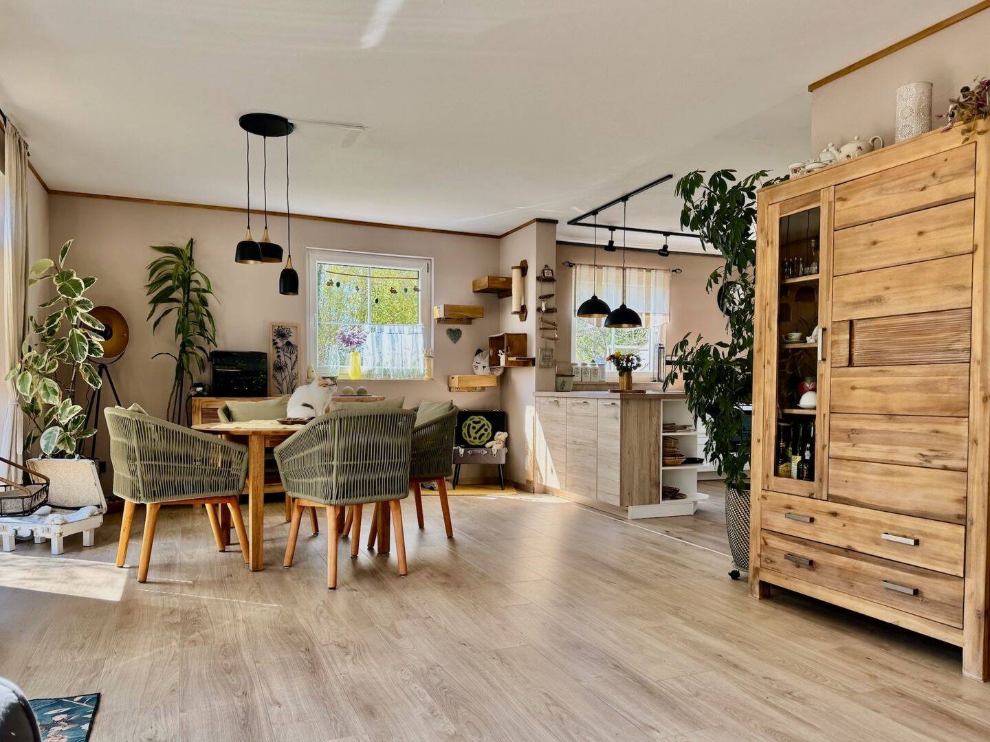 Stilvolles Einfamilienhaus mit Traumgarten in Lamerdingen-Kleinkitzighofen – Energieklasse A, 86862 Lamerdingen