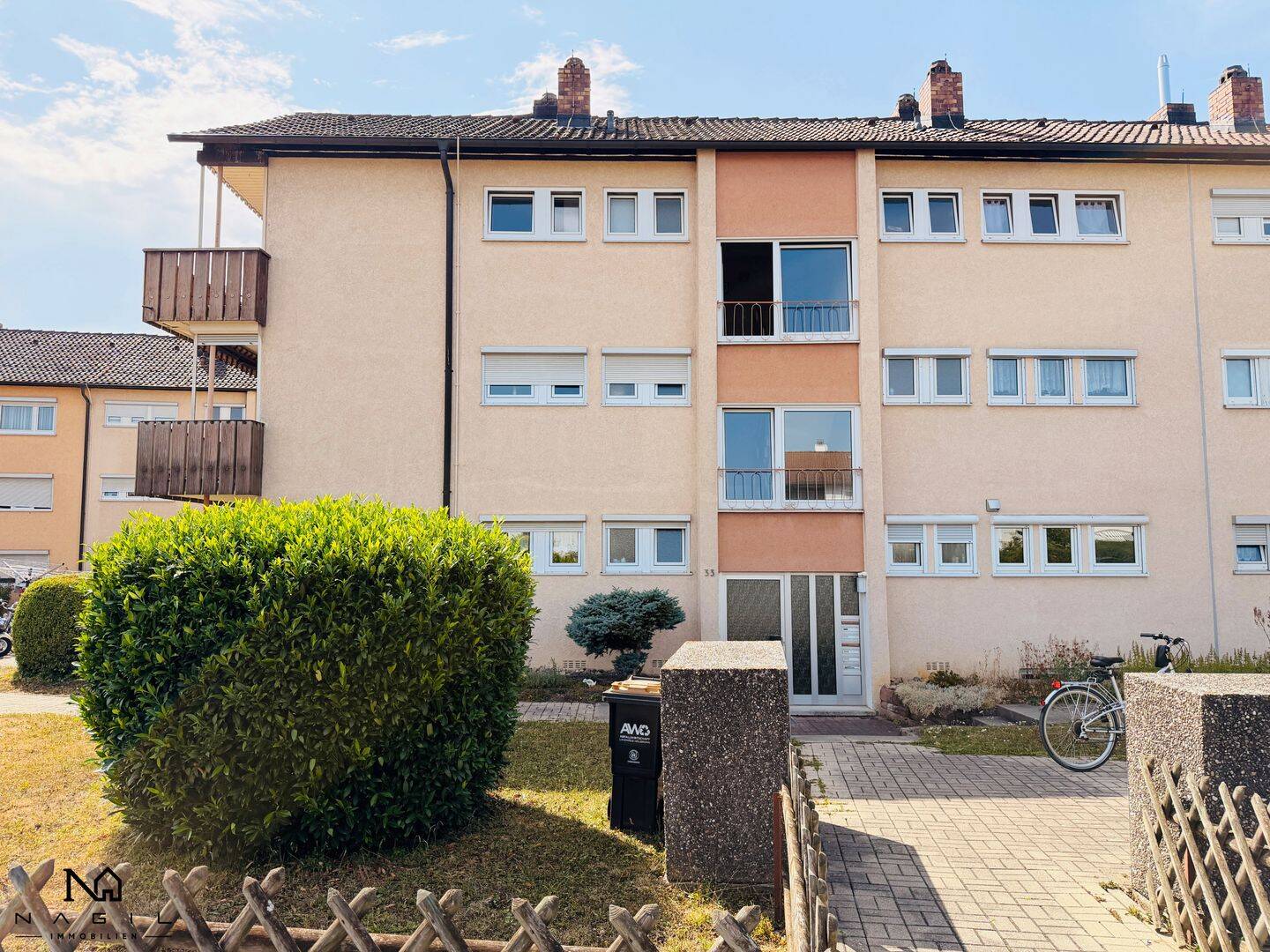 Gepflegte 3-Zimmer-Eigentumswohnung mit Balkon und Stellplatz in Neckarsulm-Amorbach, 74172 Neckarsulm
