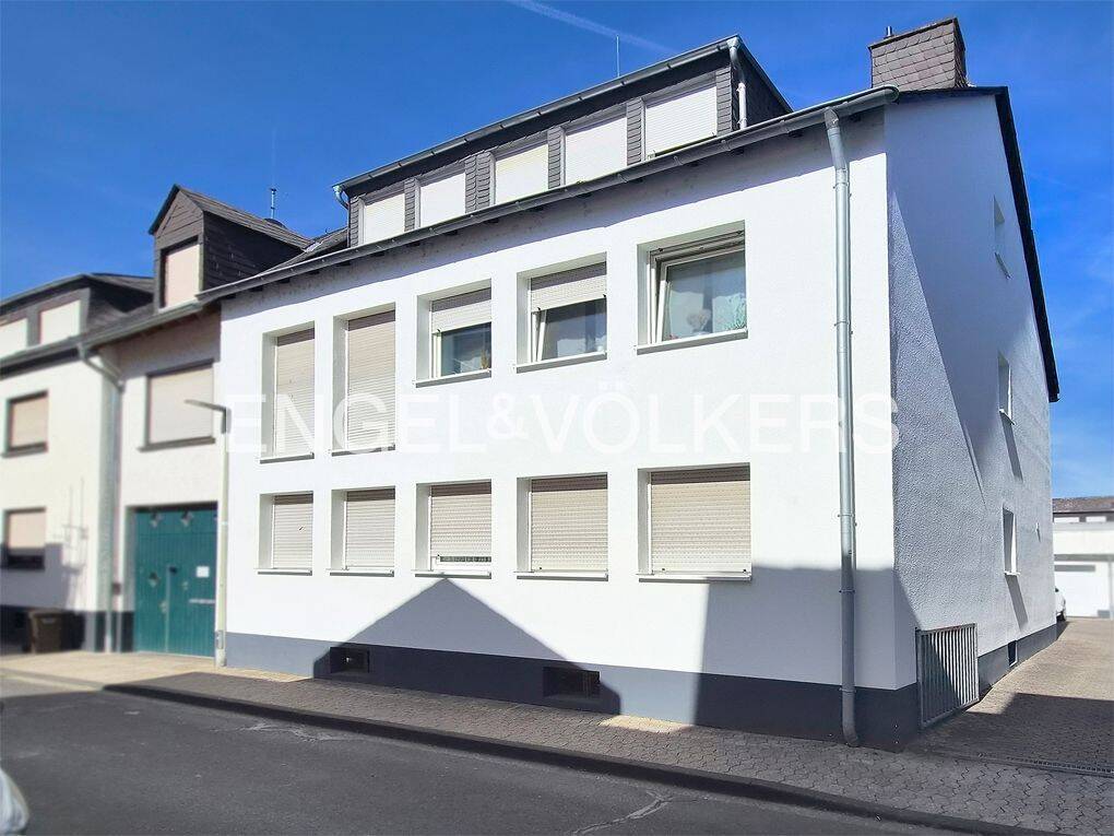 Modernisierstes, vollvermietetes Dreifamilienhaus in Koblenz-Güls, 56072 Koblenz (Güls Metternich Rübenach)