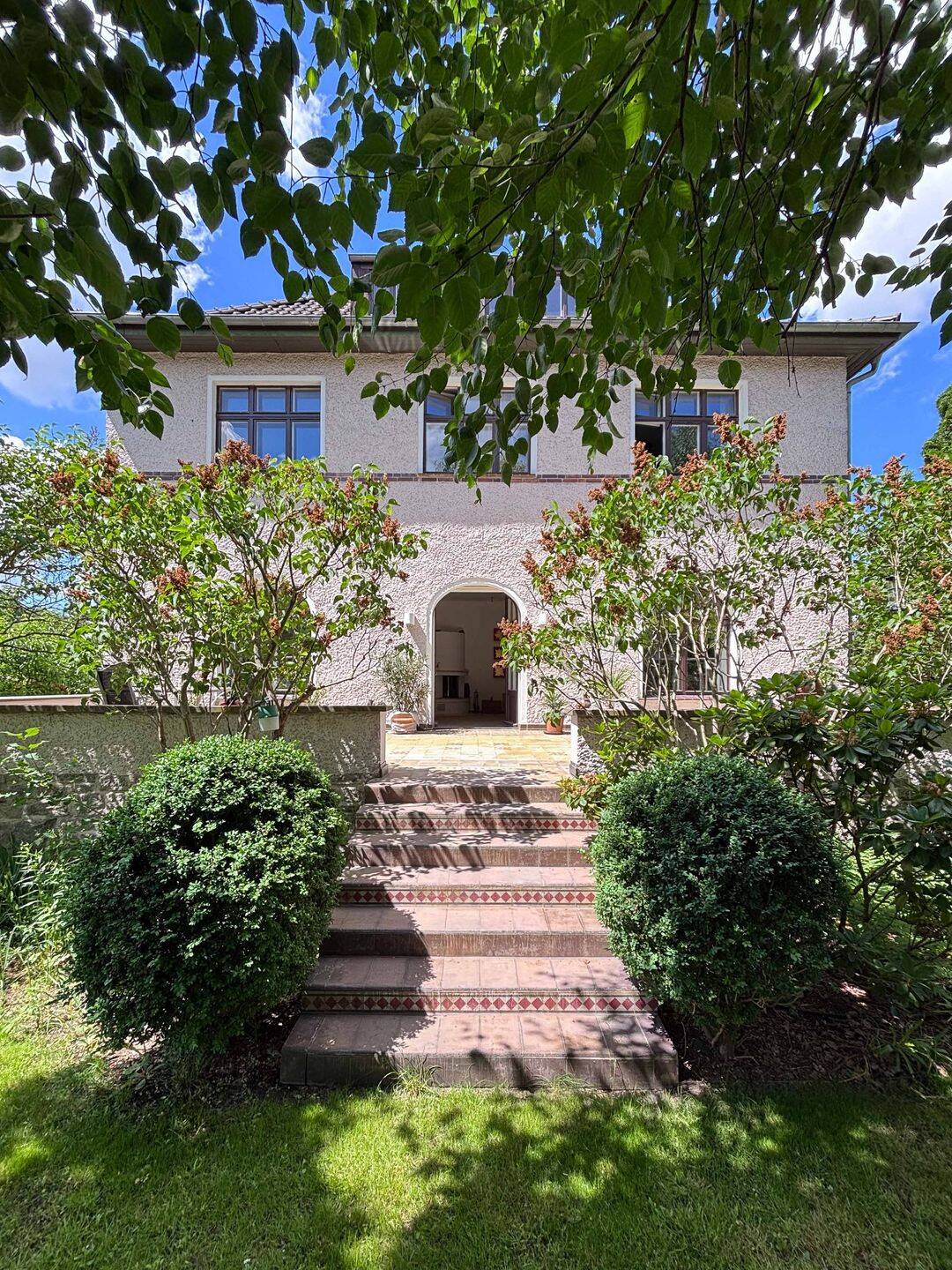 Villa mit 7 Zimmern in Berlin-Karlshorst von privat, 10318 Berlin (Treptow-Köpenick)