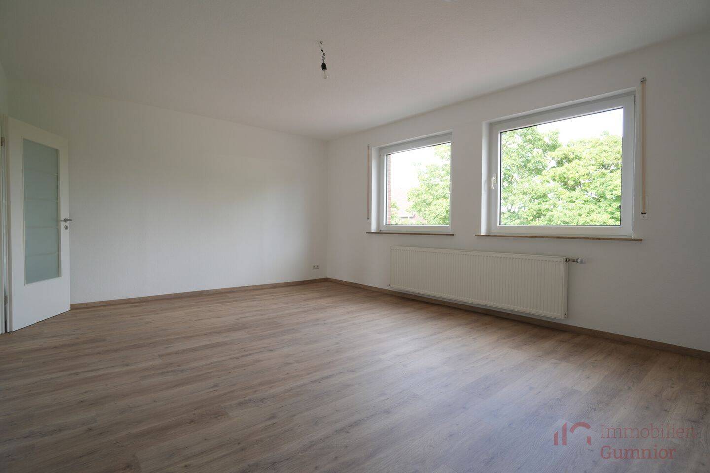 IMMOBILIEN GUMNIOR präsentiert: frisch renovierte 3-Zimmer-Wohnung im 1. Obergeschoss, 48431 Rheine