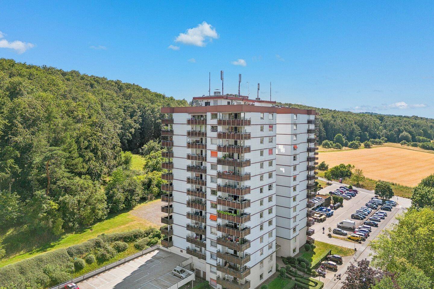 Wohnen mit Weitblick – 2-Zimmer-Eigentumswohnung in der obersten Etage!, 35418 Buseck