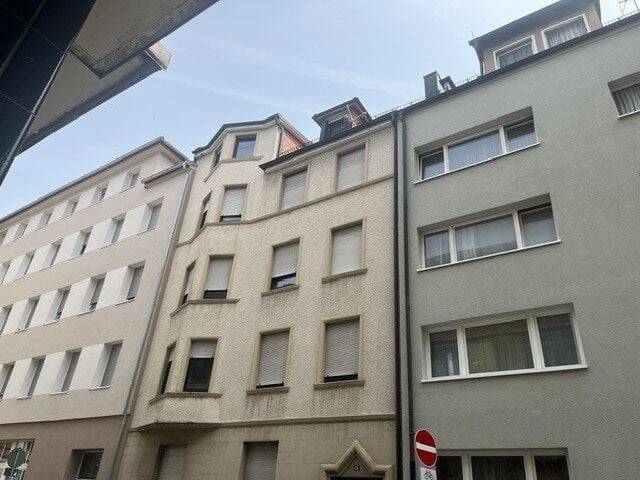 Charmante Dachgeschosswohnung mit schönem Ausblick in Pforzheim, 75177 Pforzheim (Katharinenthalerhof Eutingen Nordstadt Nordweststadt Oststadt)