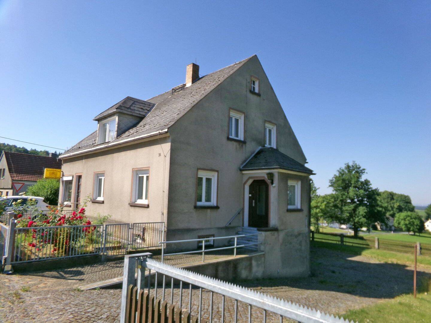 Wohnhaus in traumhafter Höhenlage mit Fernsicht, 1896 Ohorn