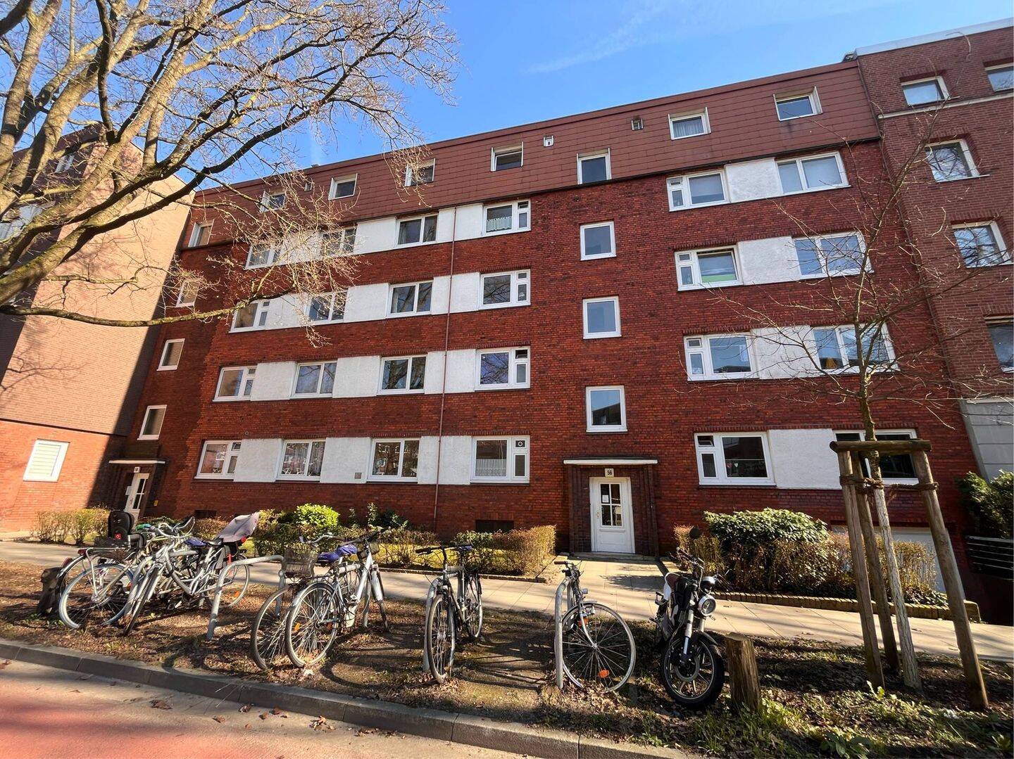 Gepflegte 4-Zimmer Wohnung in Hamburg Wandsbek zu vermieten! | GLADIGAU, 22049 Hamburg (Wandsbek Dulsberg)