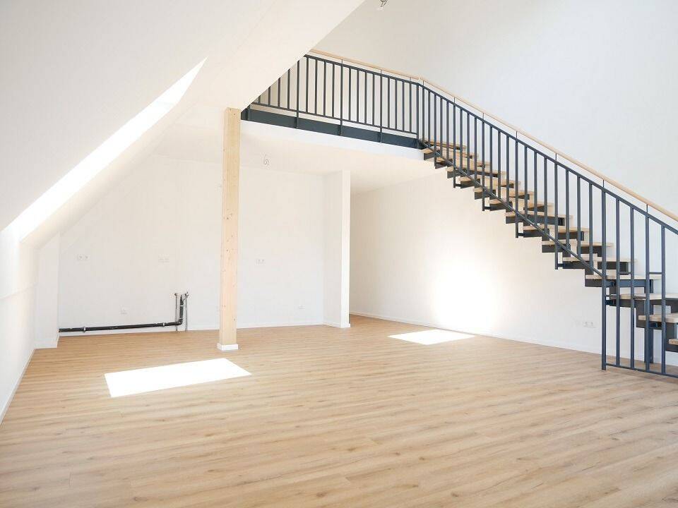 *NEUBAU ERSTBEZUG* Traumhafte 2,5 ZKB DG-Galeriewohnung in Eurasburg, 86495 Eurasburg