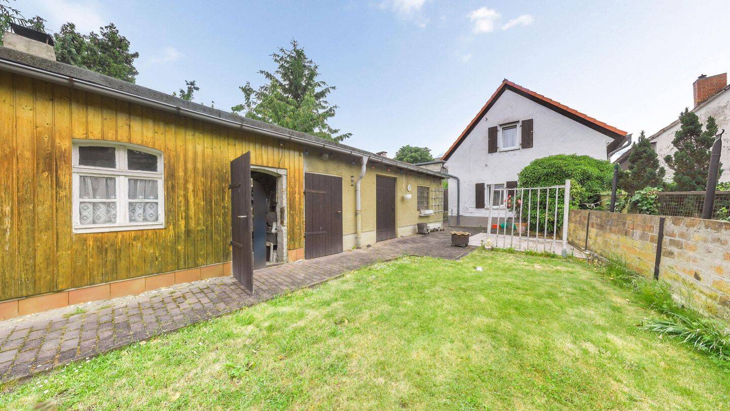Kernsanierung erforderlich – Einfamilienhaus mit Potenzial in Halle-Nietleben, 6126 Halle (Saale) (Nietleben Nördliche Neustadt Versorgungsgebiet Westliche Neustadt)