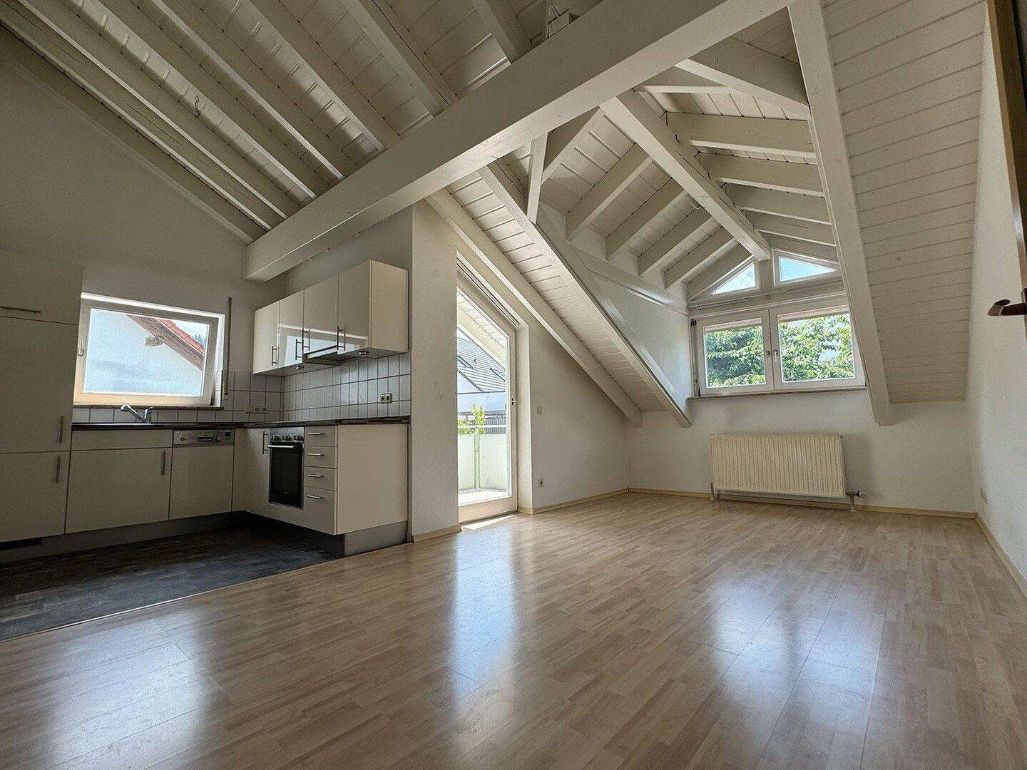 Charmante 3-Zimmer-Wohnung mit Sonnenbalkon in Cleebronn, 74389 Cleebronn