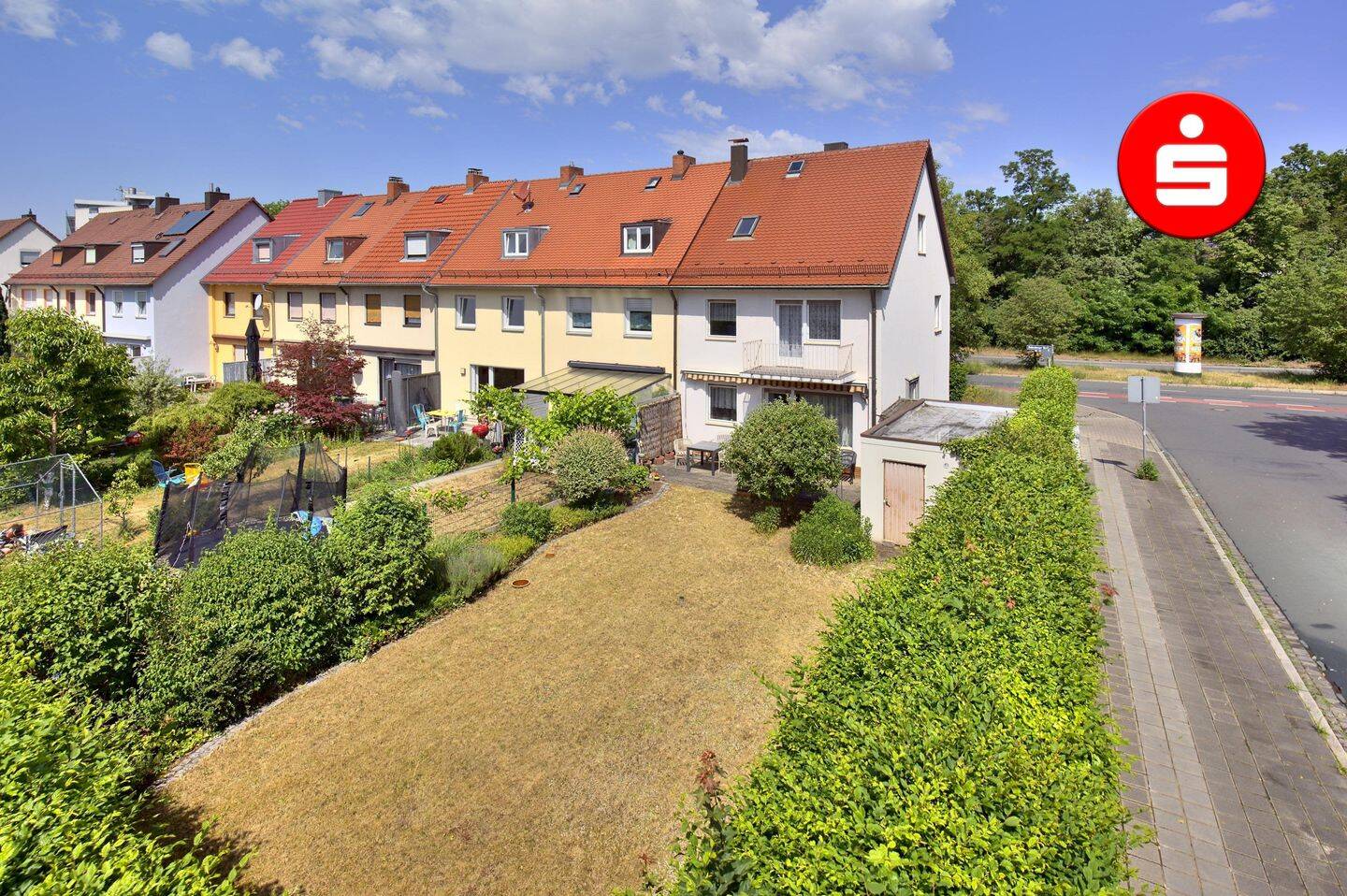 Geräumiges Reiheneckhaus mit Garten und Garage im Nürnberger Westen, 90439 Nürnberg (Großreuth bei Schweinau Schweinau Sankt Leonhard Sündersbühl)