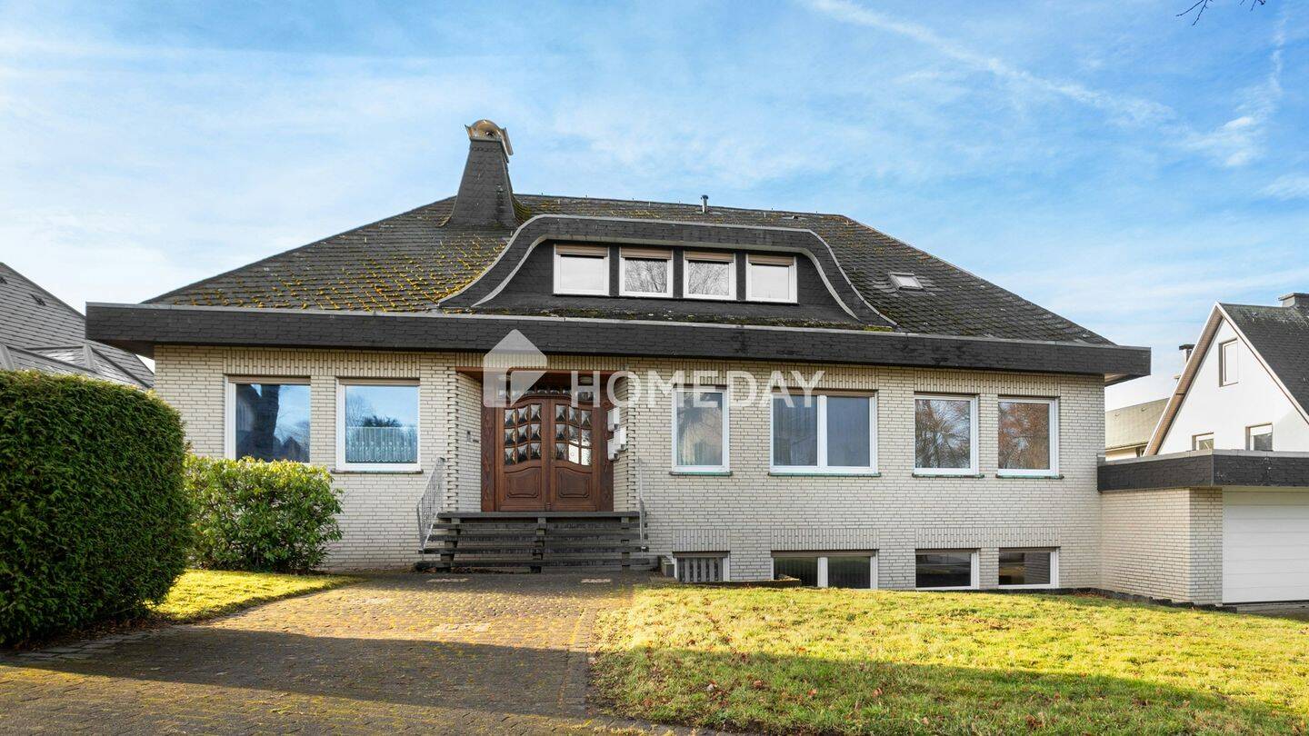 Freistehende Villa mit ganz viel Potenzial zur Entfaltung Ihrer Wohnträume, 59581 Warstein