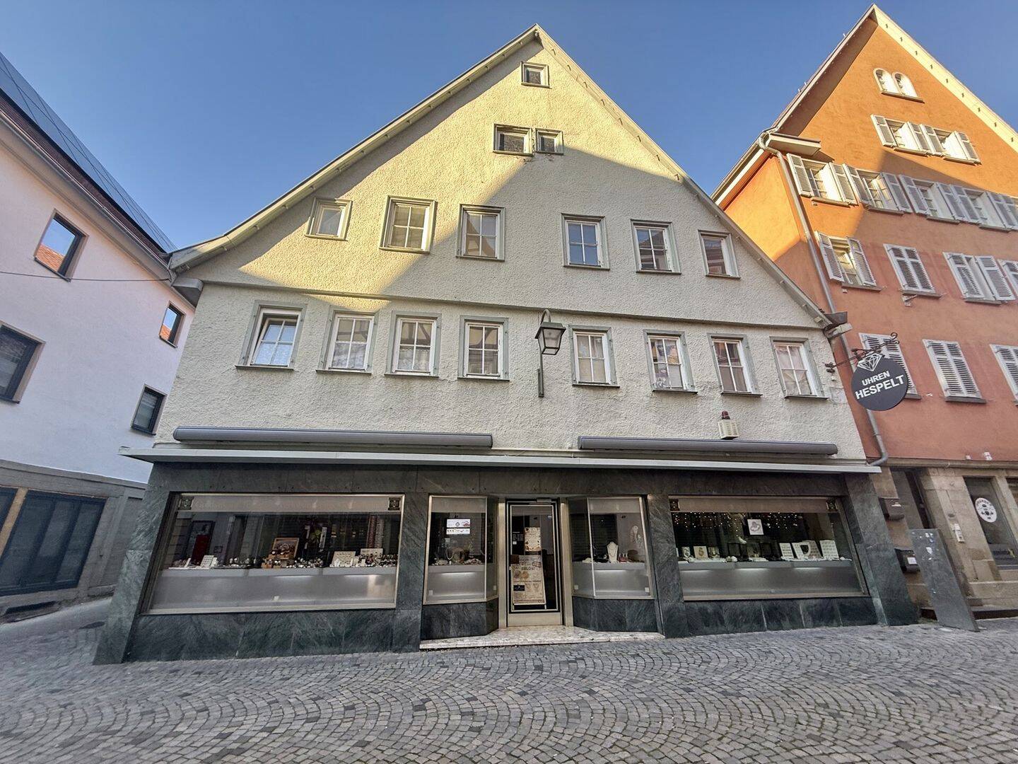 Wohnimmobilie mit Entwicklungspotenzial im Herzen von Öhringen!, 74613 Öhringen