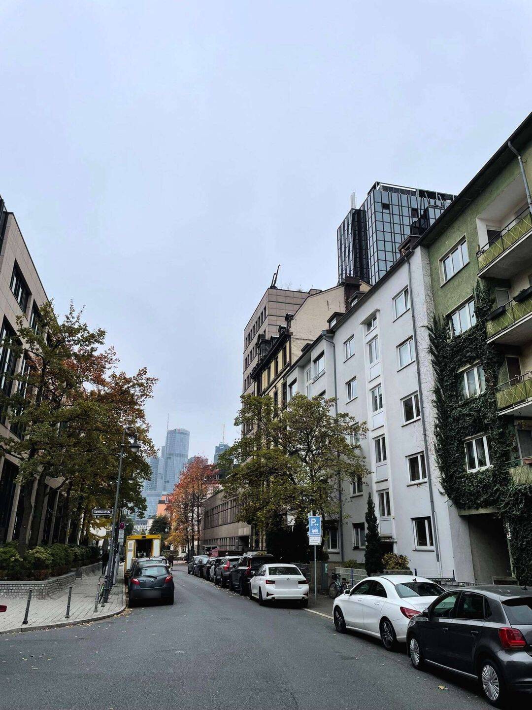 Renovierte 2-Zimmer-Wohnung mit Galerie in zentraler Lage von Frankfurt-Westend, 60322 Frankfurt am Main (Dornbusch Innenstadt Nordend-West Westend-Nord Westend-Süd)