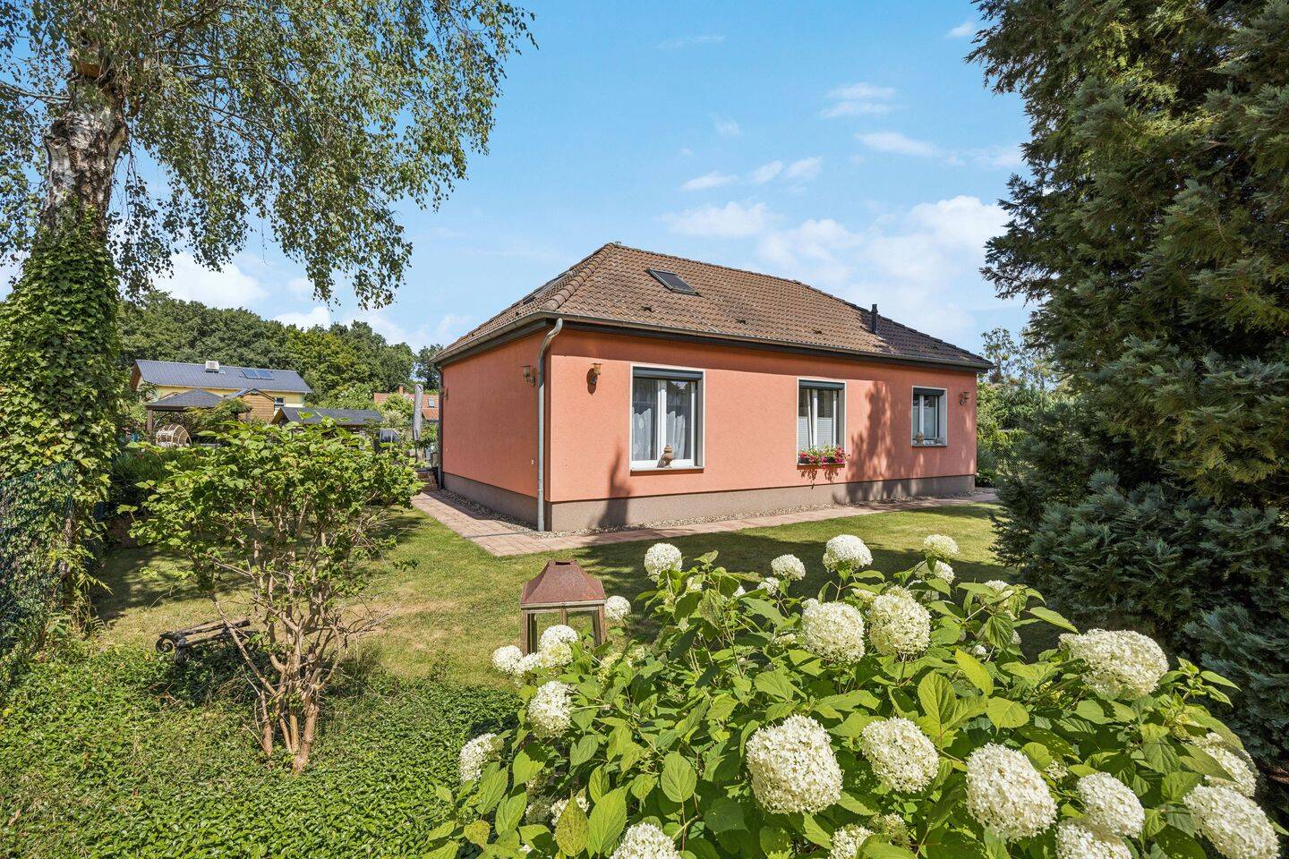 Charmanter Bungalow mit liebevoll gestaltetem Garten, 15711 Königs Wusterhausen